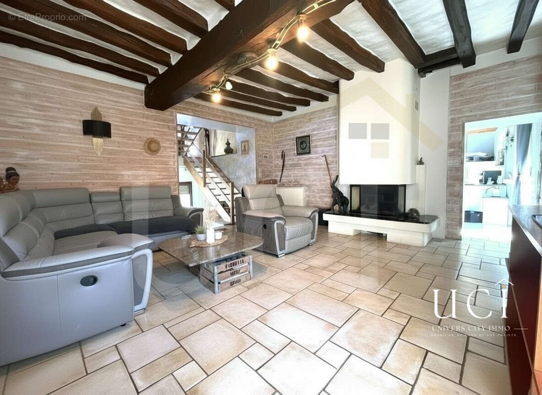 Maison 176 m² à Mire  - photo 6