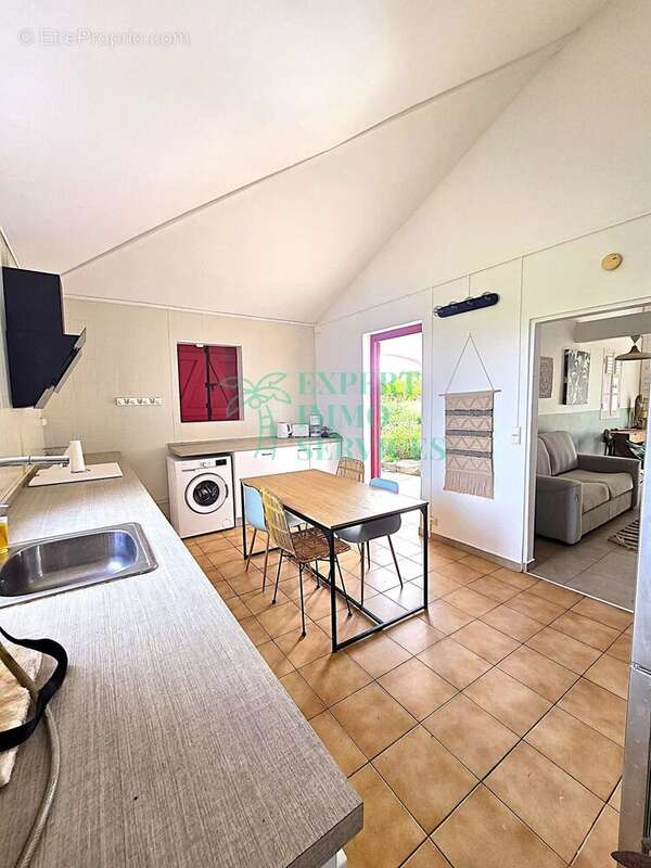 Maison à CAPESTERRE-DE-MARIE-GALANTE