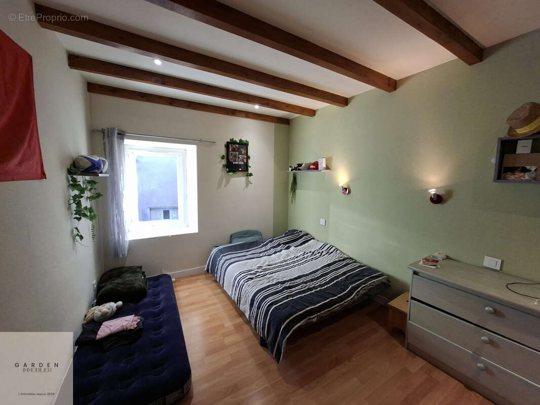 Maison à SAINT-AFFRIQUE-LES-MONTAGNES
