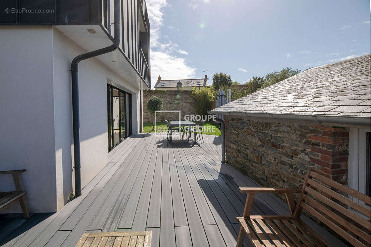 Maison à NOYAL-SUR-VILAINE