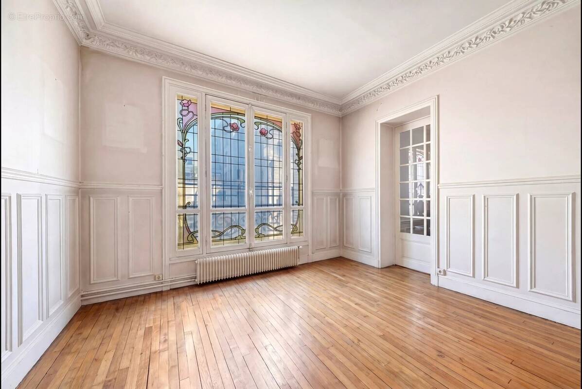 Appartement à PARIS-17E