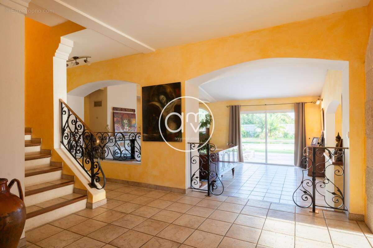 Propriété Ollioules - EXCLUSIVITE - photo 3
