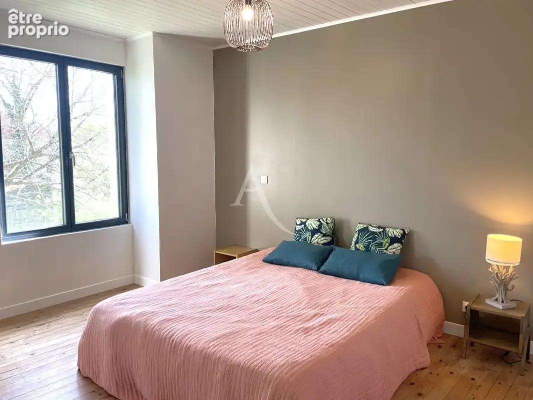 Maison Saint Georges De Pointindoux 8 pièces - 166 m² - photo 10