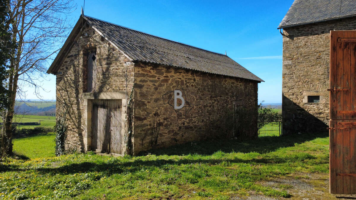 Corps de ferme T5 - 95m2 - Durenque - photo 11