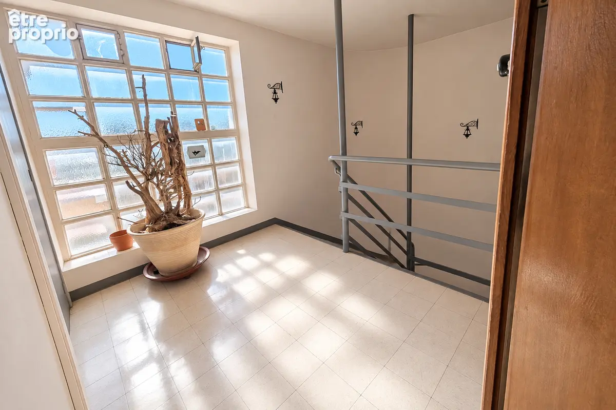 Chateauvert - Appartement F4 avec terrasse et garage - photo 15