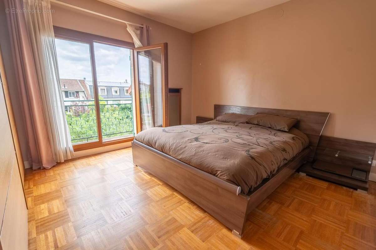 Photo 9 - Maison à SAINT-MAUR-DES-FOSSES