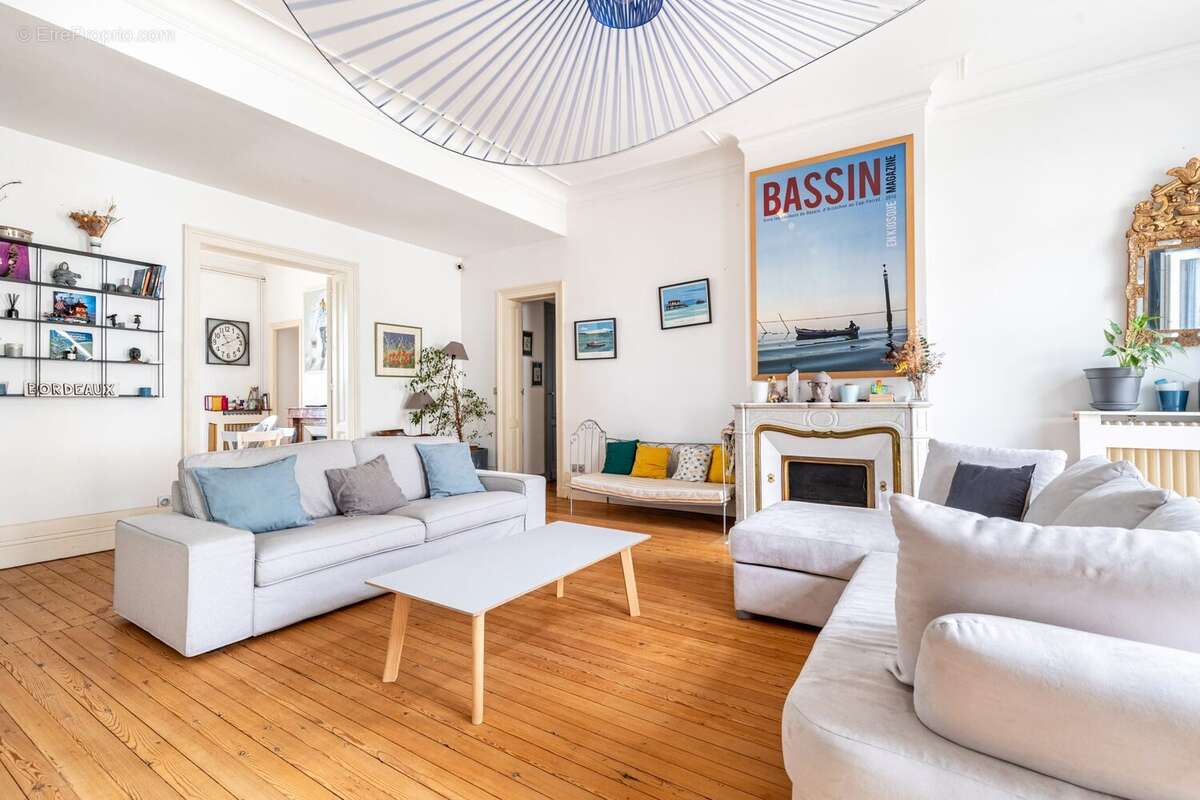 Appartement à BORDEAUX