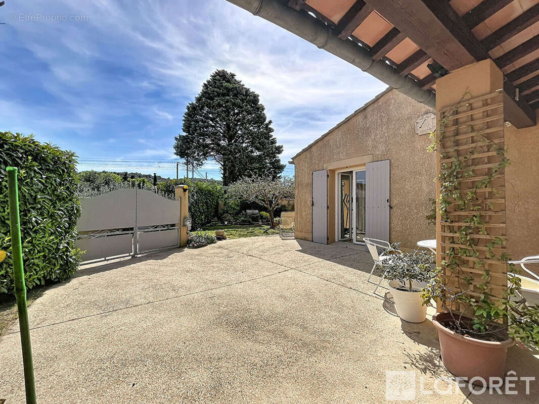 Maison à PIOLENC
