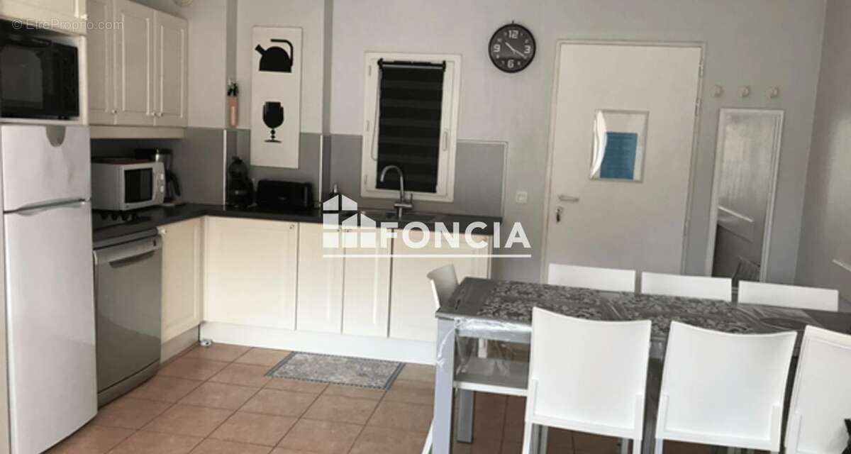 Appartement à SIX-FOURS-LES-PLAGES