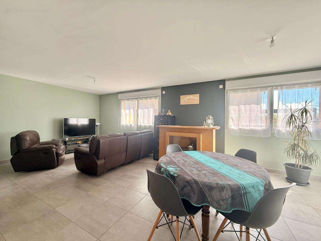 Maison à CESSEY-SUR-TILLE