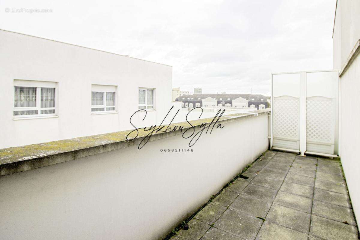 Appartement à LA COURNEUVE