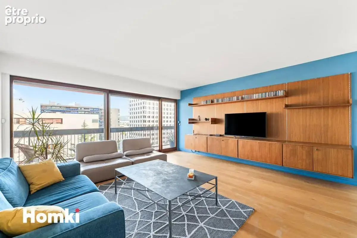 Appartement à MARSEILLE-6E
