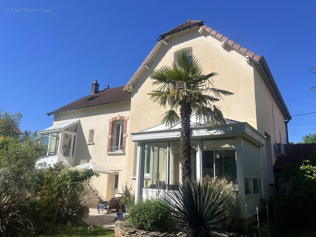 Maison à NUITS-SAINT-GEORGES