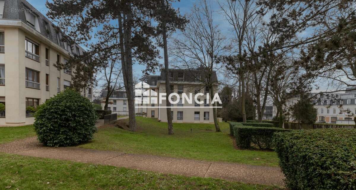 Appartement à VERSAILLES