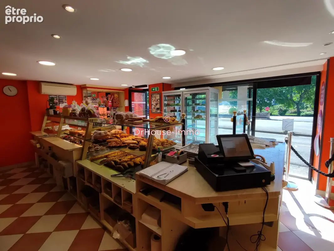 Commerce 156 m² à Blainville-Sur-Orne  - photo 2