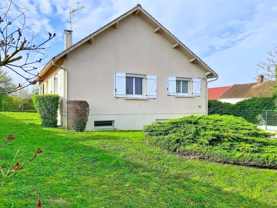 Photo 1 - Maison à LA FERTE-ALAIS