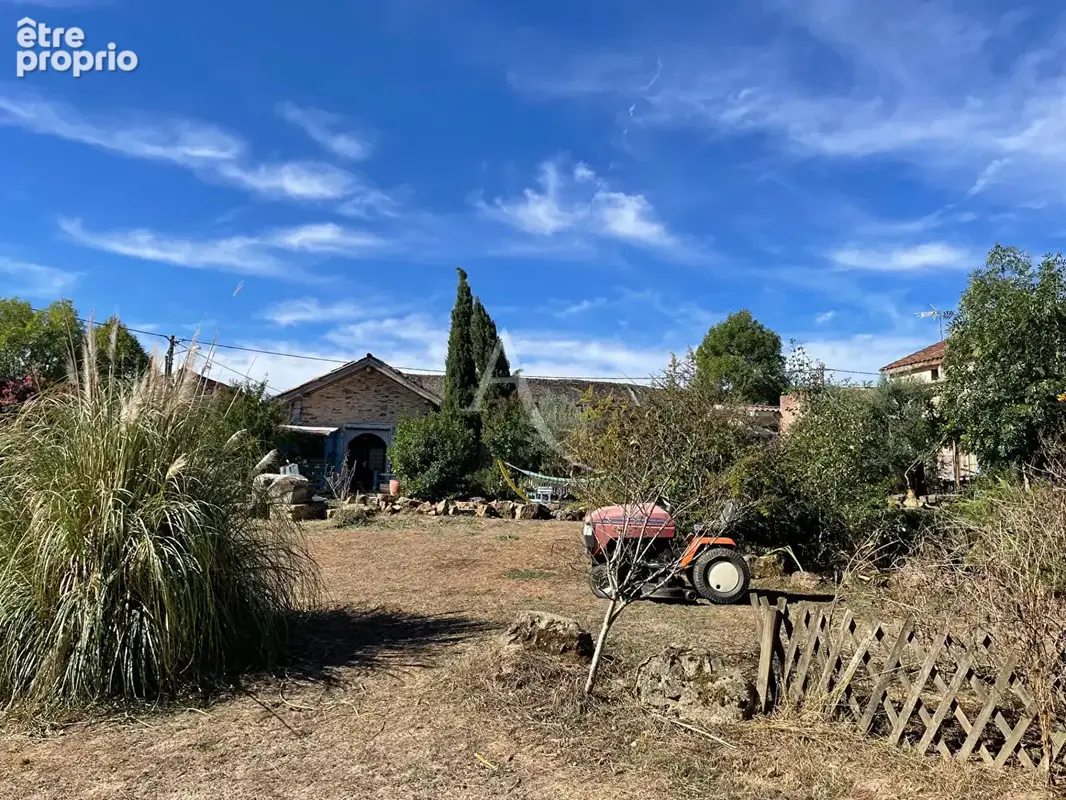 Sainte Gemme, maison de type 7  de 261 m² - photo 17