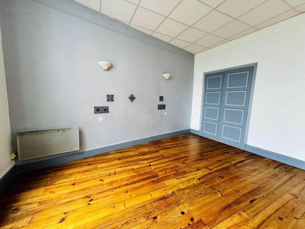 Commerce à BOURG-SAINT-ANDEOL