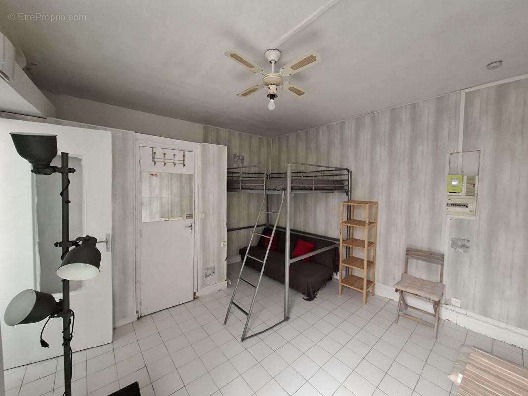 Appartement à PARIS-14E