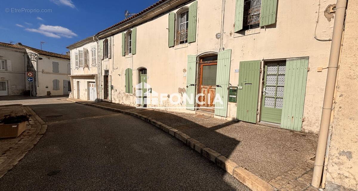 Appartement à TONNAY-BOUTONNE