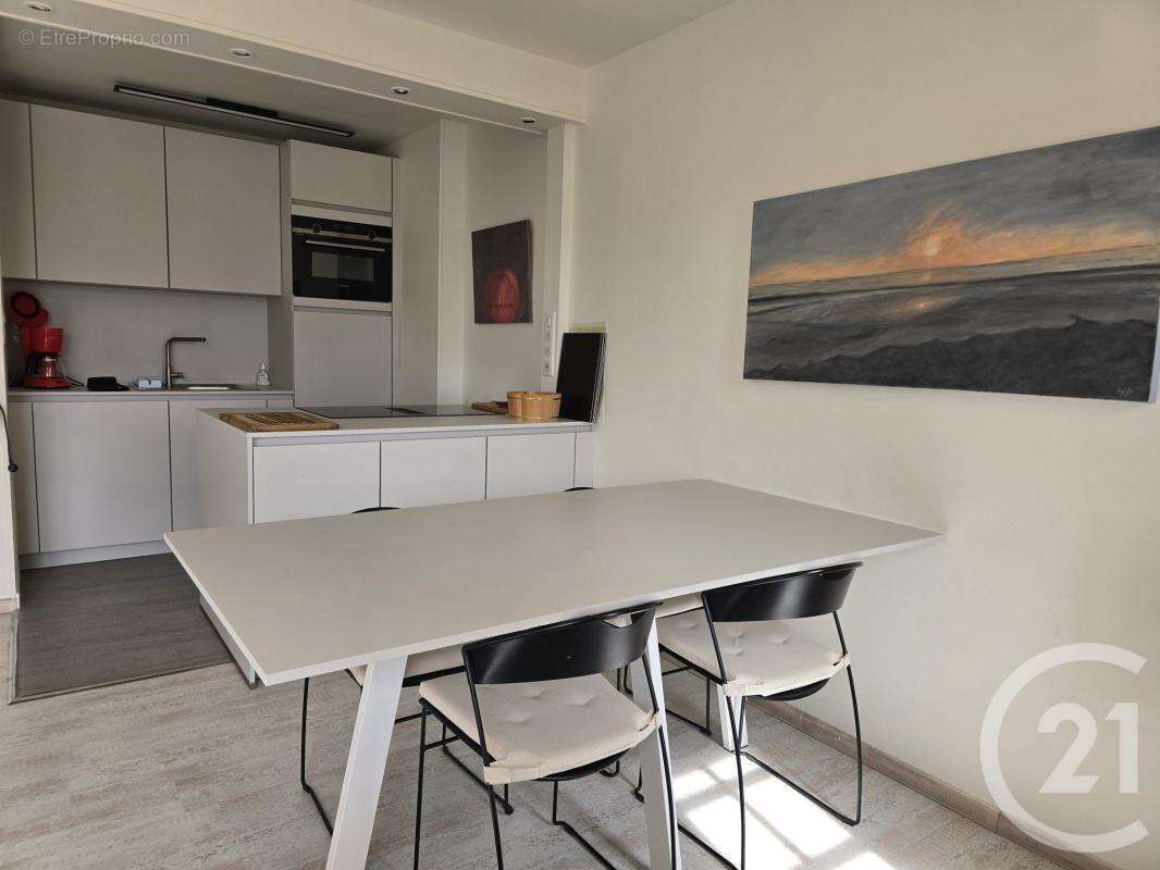 Appartement à NESLES