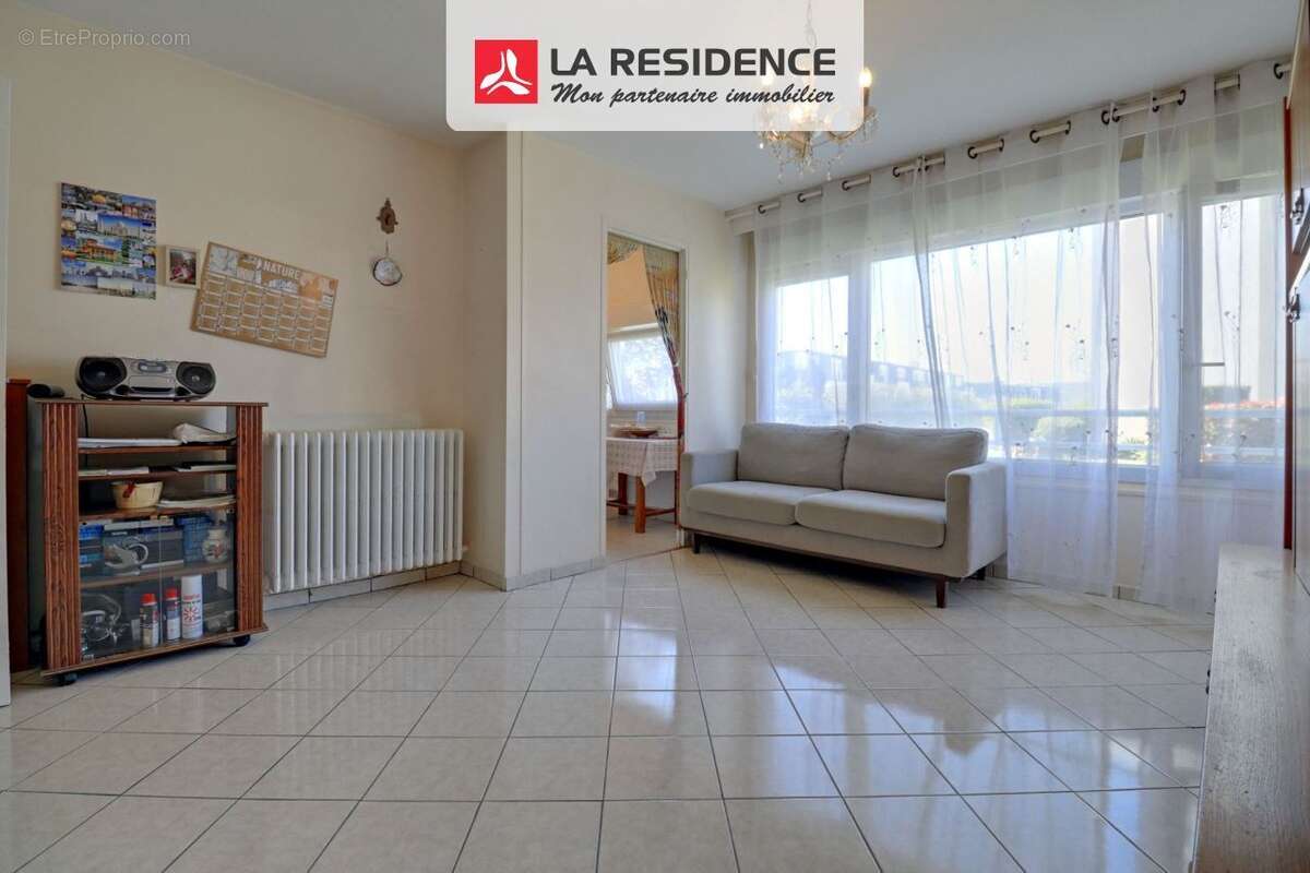 Appartement à LE PLESSIS-BOUCHARD