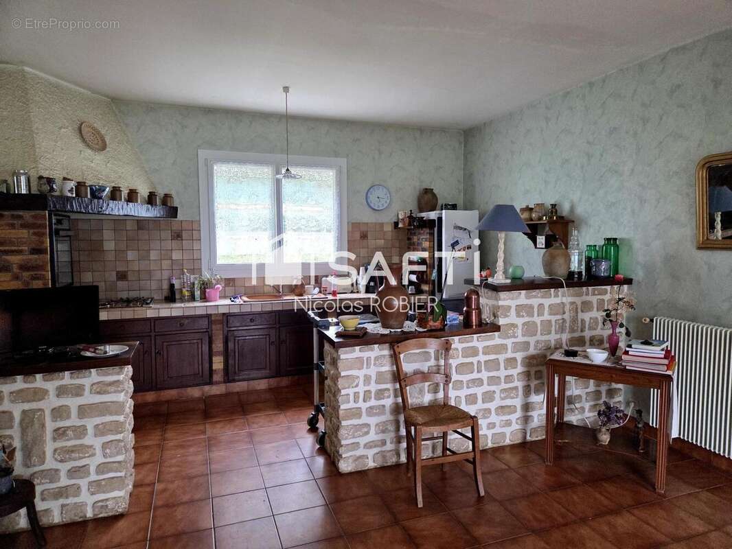 Maison 129 m² à Francois  - photo 3