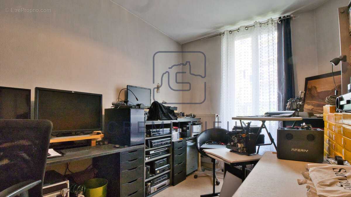 Appartement à GUILHERAND-GRANGES