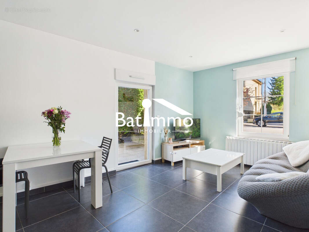 Appartement à SCY-CHAZELLES