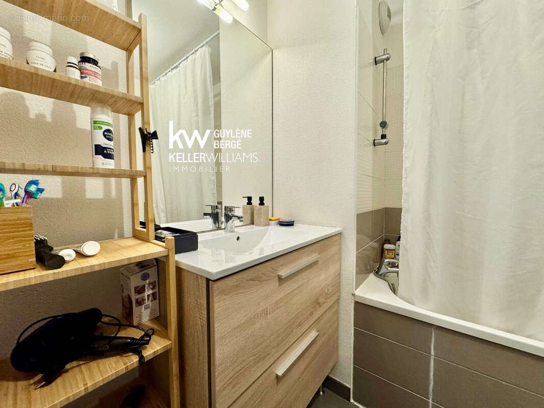 Appartement à SAINT-JEAN-DE-VEDAS