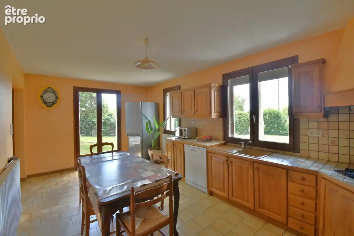Maison à vendre 7 pièces SAINT AGREVE (07) - photo 8