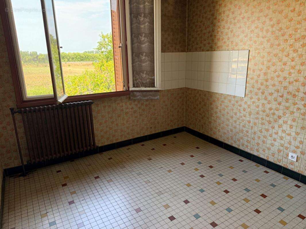 Maison Saint Marcel 4 pièce(s) 76 m2 sur environ 440 à 550m² de terrain - photo 3