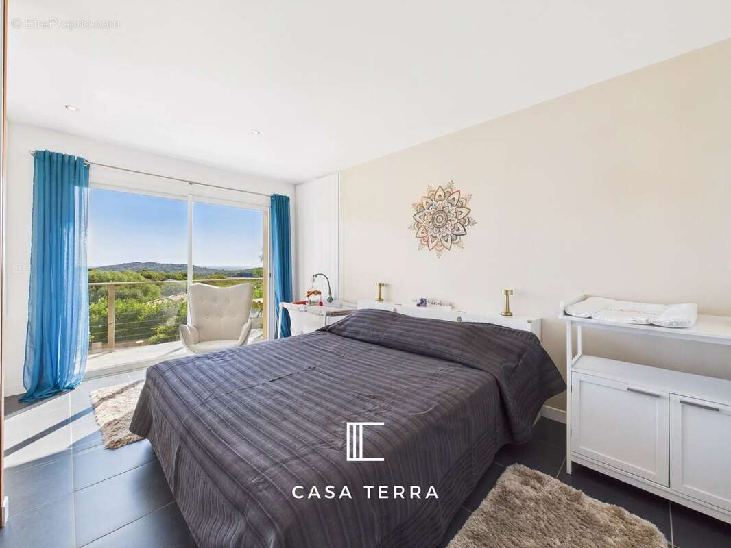 Maison à PORTO-VECCHIO