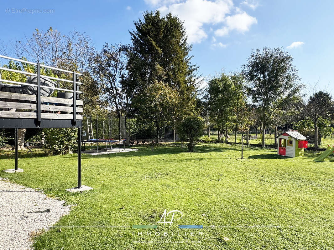 Maison à SAINT-JULIEN