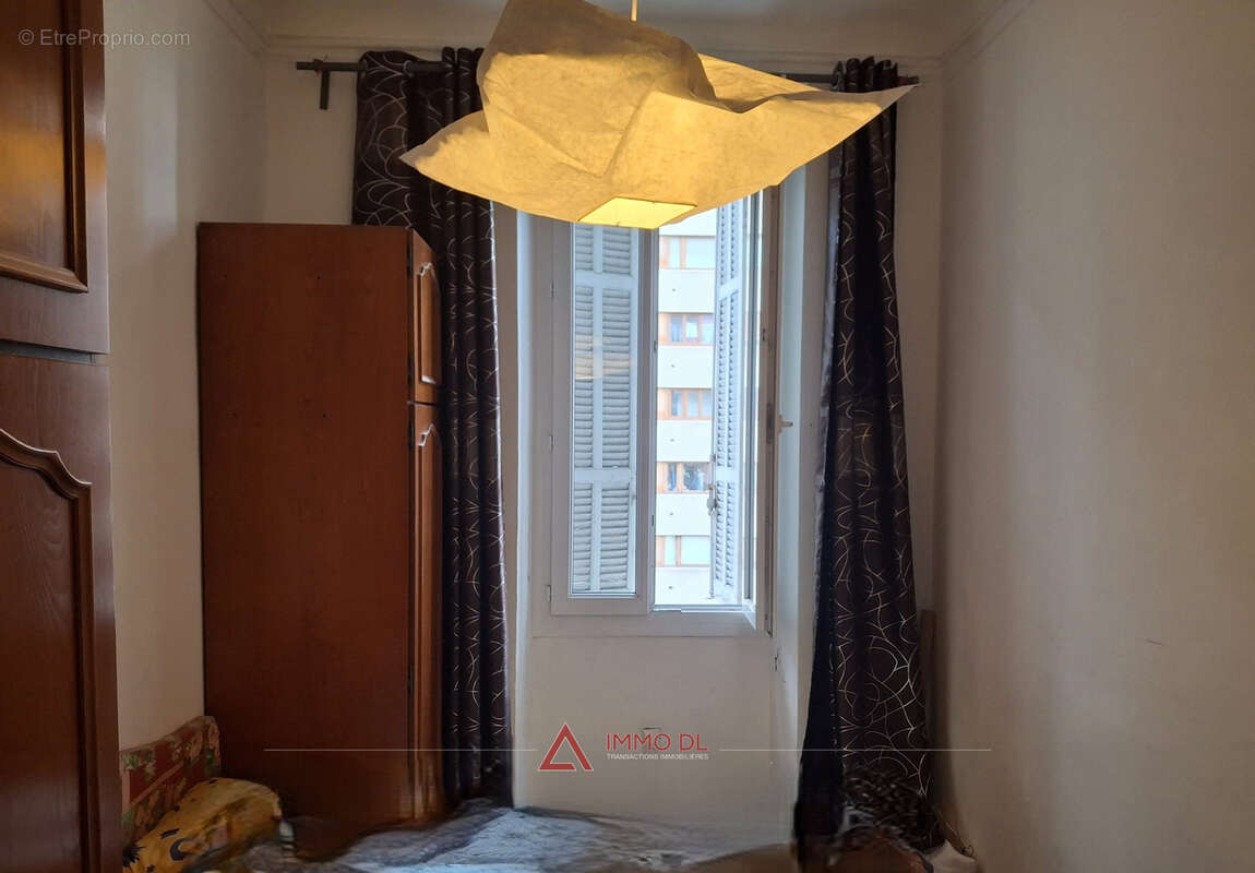 Appartement à MARSEILLE-6E