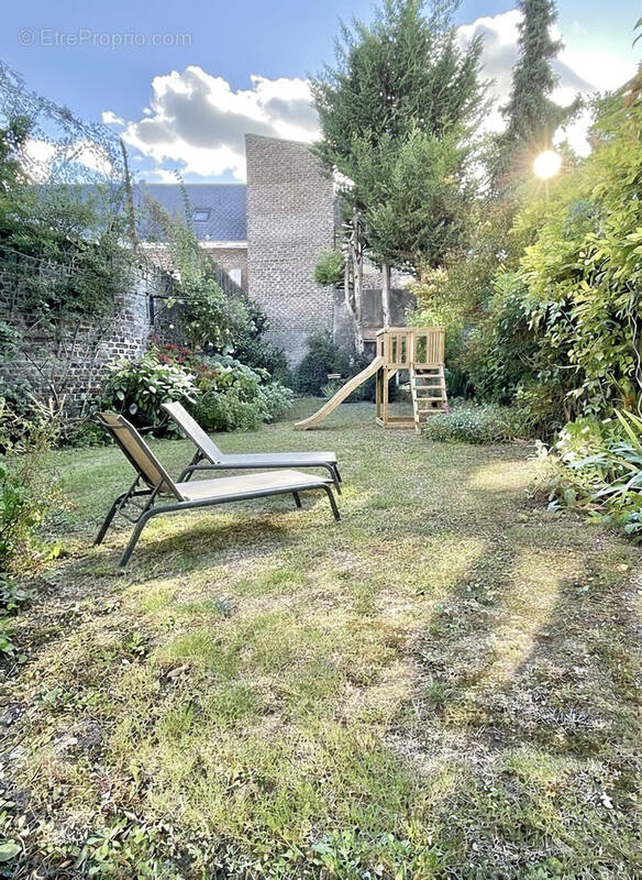 Maison à SAINT-QUENTIN