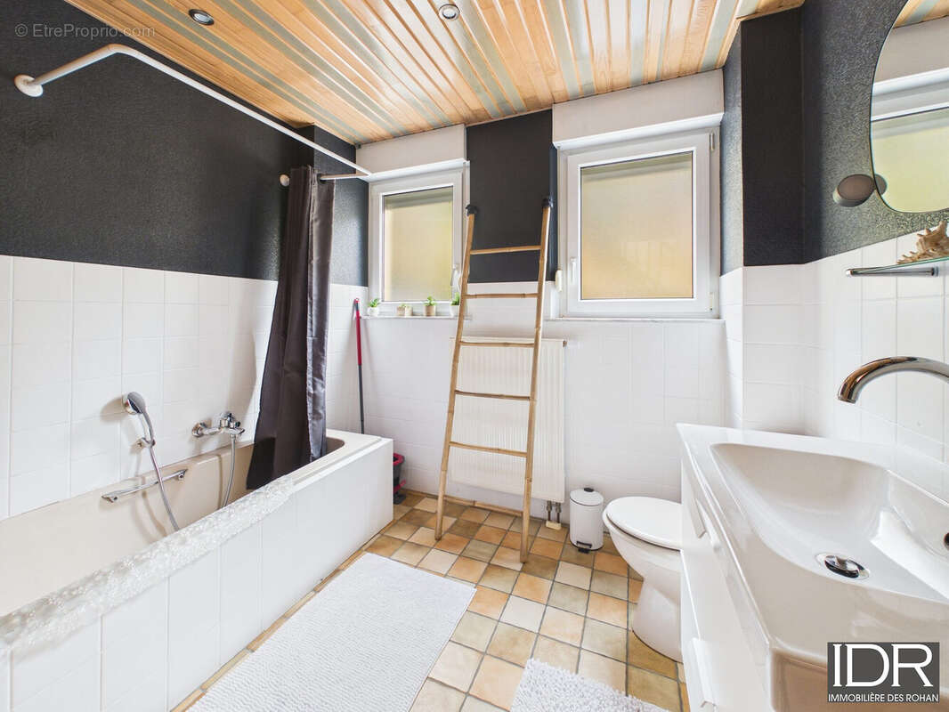 Maison à LUTZELBOURG