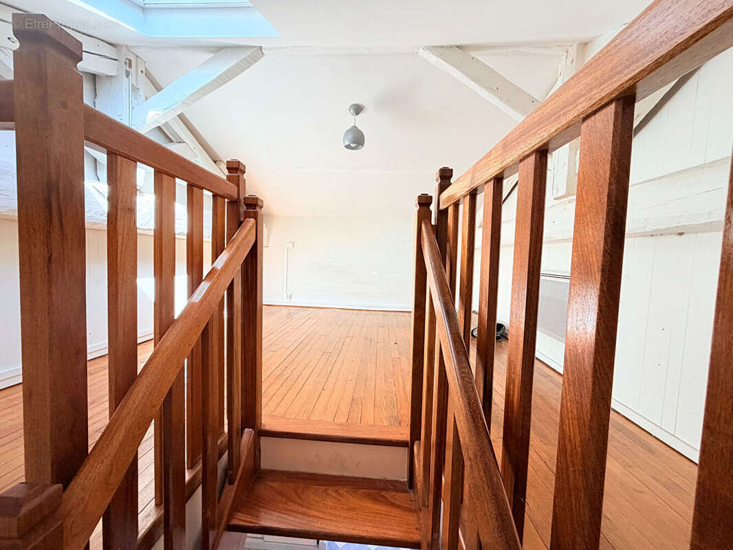 Appartement à TOURNON-SUR-RHONE