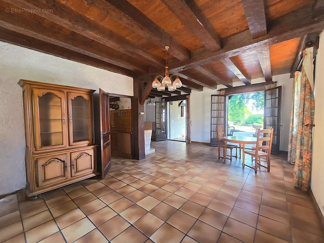 Maison à MONTAYRAL