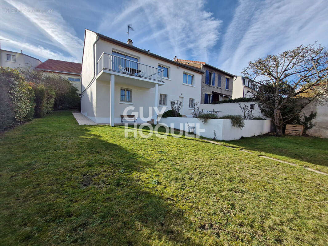 Maison à FONTENAY-SOUS-BOIS