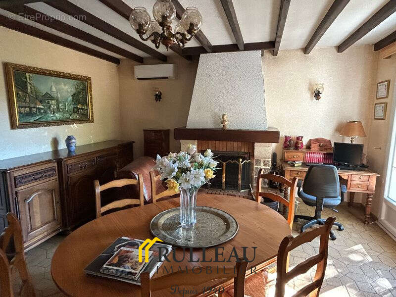 Maison avec garage et beau jardin: proche des commodités - photo 16