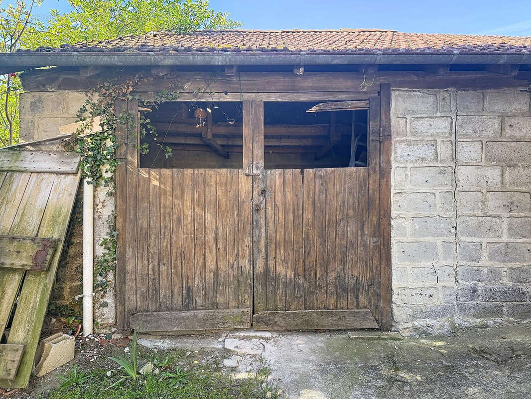 Maison à CORMOZ