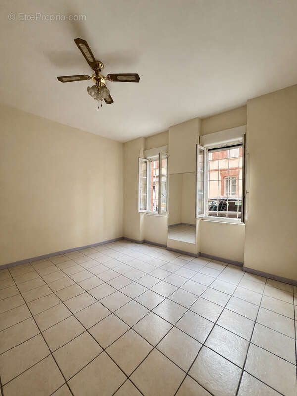 Toulouse Jean Jaurès Appartement de type 1 dans une copropriété à taille humaine - photo 2