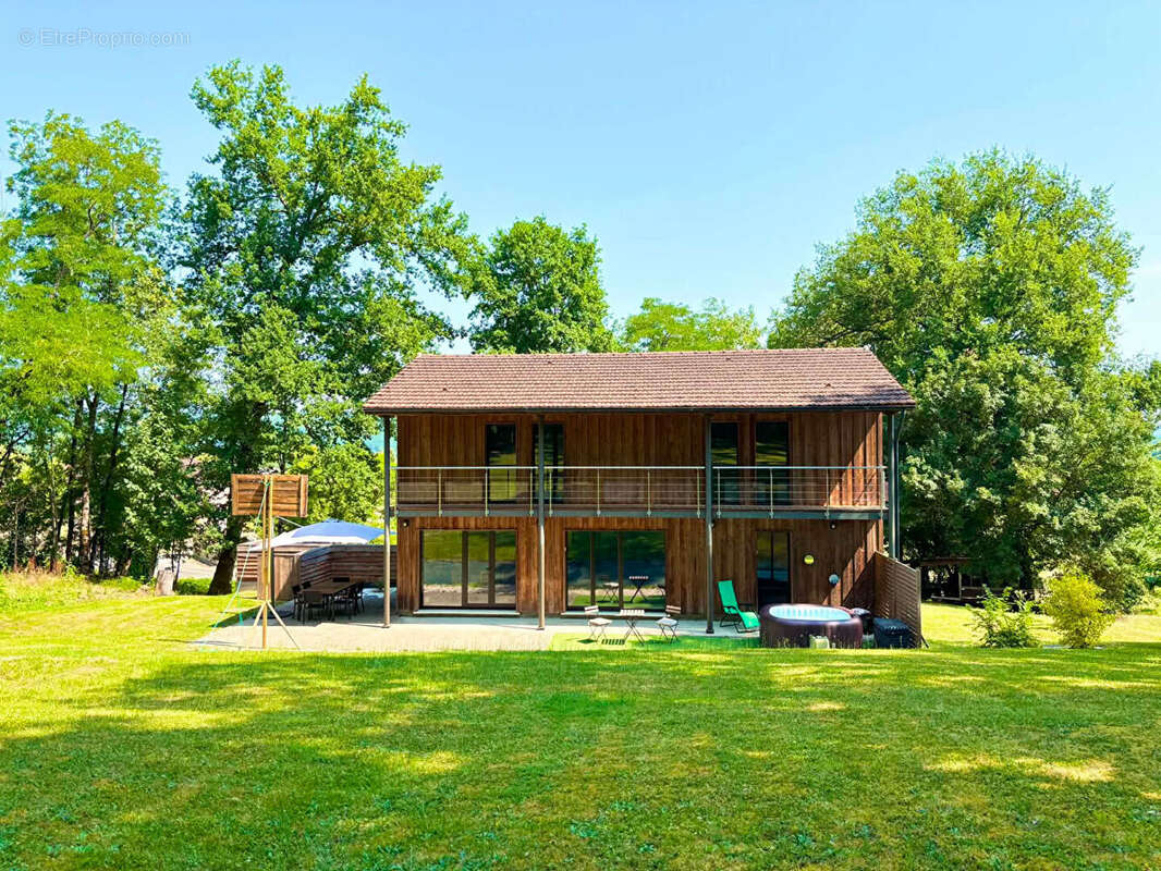 Maison contemporaine plain-pied 5 chambres 153.53 m2 - photo 2