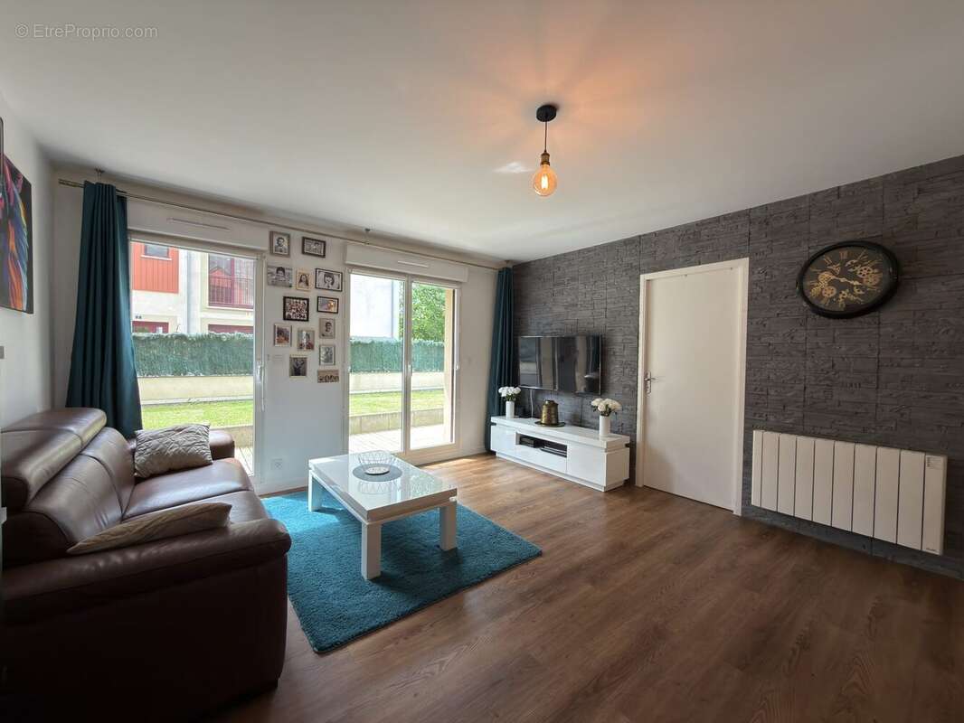 Appartement à NOYAL-CHATILLON-SUR-SEICHE