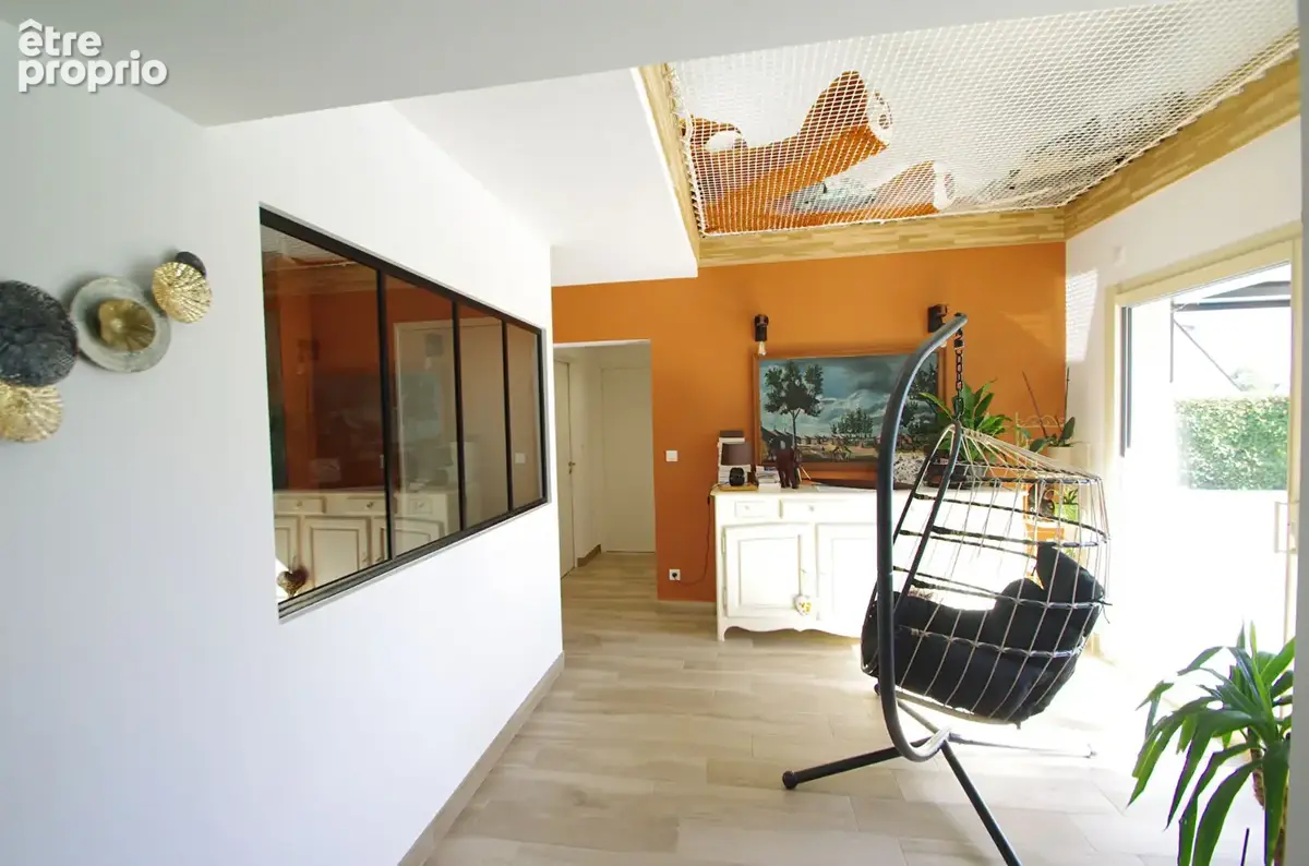 Maison à vendre à Longuenée-en-Anjou, piscine, pergola, 5 chambres - photo 5