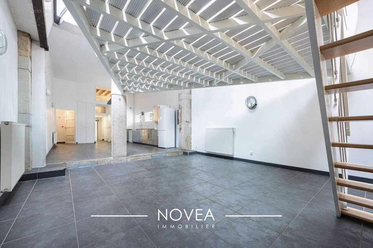 Appartement à LYON-6E