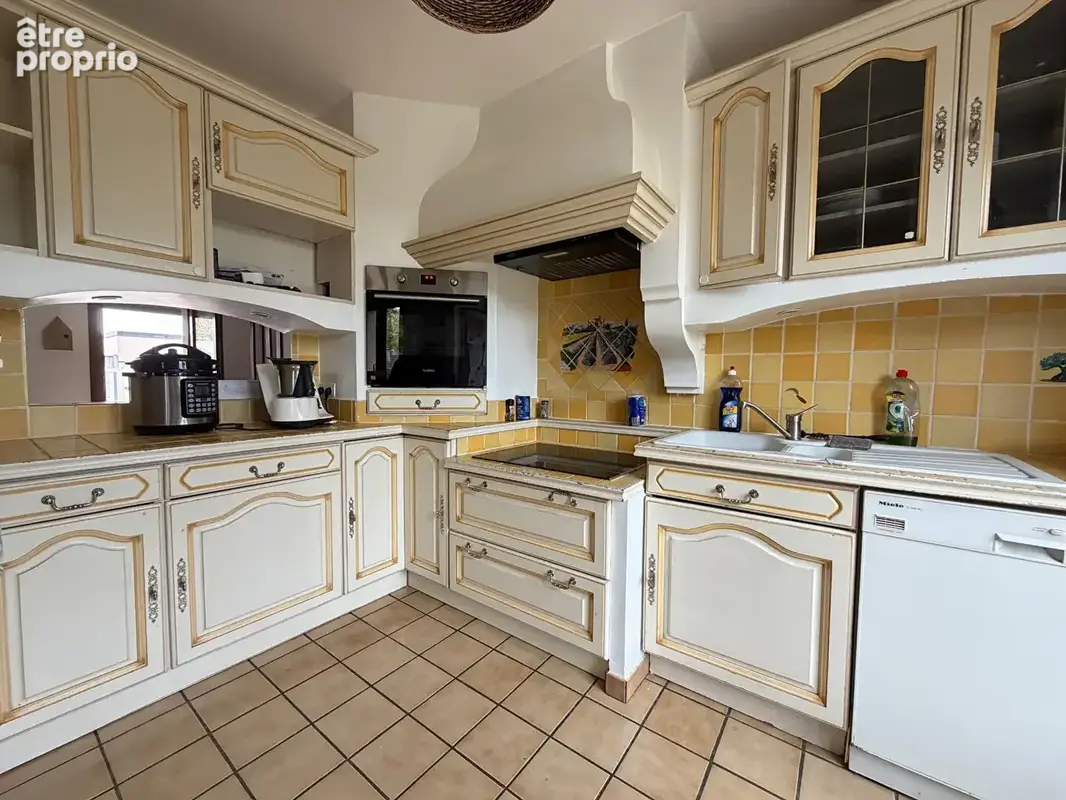 Maison Gravigny de 5 pièces de 113 m2. - photo 4