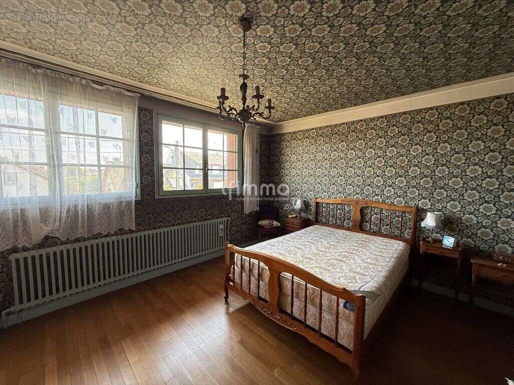 Maison à TREMBLAY-EN-FRANCE