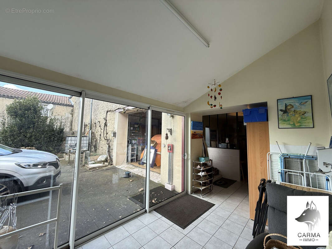 Maison à NUEIL-LES-AUBIERS